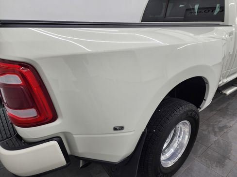 Used 2023 RAM 3500 Laramie image 28