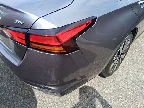 Used 2022 Nissan Altima 2.5 SV FWD image 5