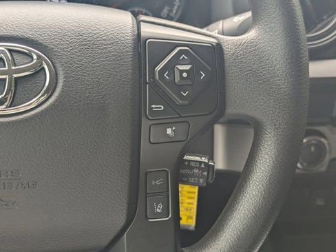 Used 2022 Toyota Tacoma SR AWD/4WD image 22