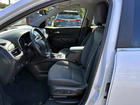 Used 2024 Chevrolet Equinox LT AWD/4WD image 11