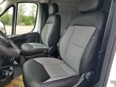 New 2025 RAM ProMaster 2500 w/ Convenience Group image 24