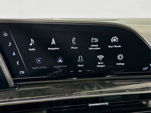 Used 2021 Cadillac Escalade ESV Premium Luxury w/ LPO, Illumination Package AWD/4WD image 16