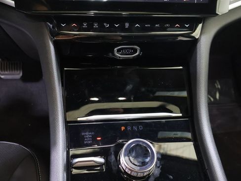 New 2026 Jeep Grand Cherokee L 4WD image 25