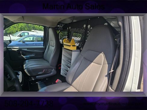Used 2010 Chevrolet Express 1500 AWD w/ Power Package image 12