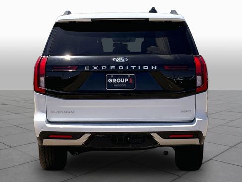 Certified 2025 Ford Expedition Max Platinum AWD/4WD image 5
