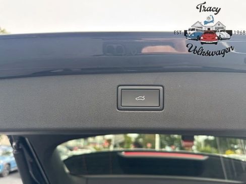 New 2025 Volkswagen Tiguan SE image 22