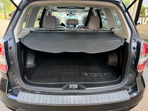 Used 2016 Subaru Forester 2.5i Premium w/ All-Weather Package AWD/4WD image 15