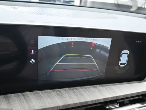 Used 2024 Kia Telluride EX w/ EX Captain's Chair Package image 21