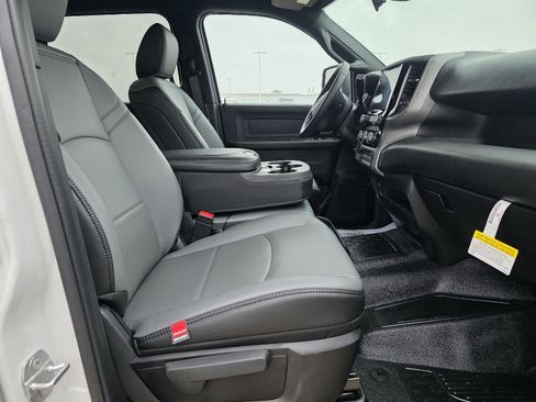 New 2026 RAM 5500 4x4 Crew Cab image 12