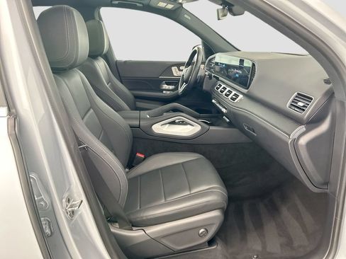 Used 2023 Mercedes-Benz GLE 350 4MATIC w/ Premium Package image 19
