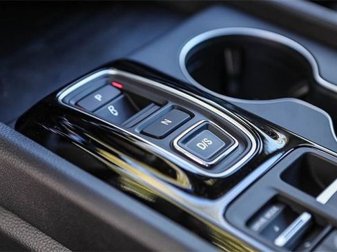 New 2025 Honda Pilot Sport image 10