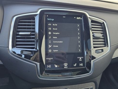 Used 2022 Volvo XC90 T8 Inscription image 44