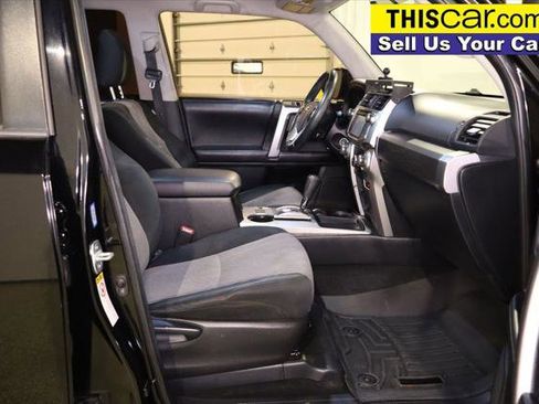 Used 2016 Toyota 4Runner SR5 image 31