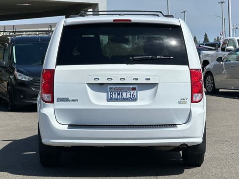 Used 2019 Dodge Grand Caravan SXT FWD image 8