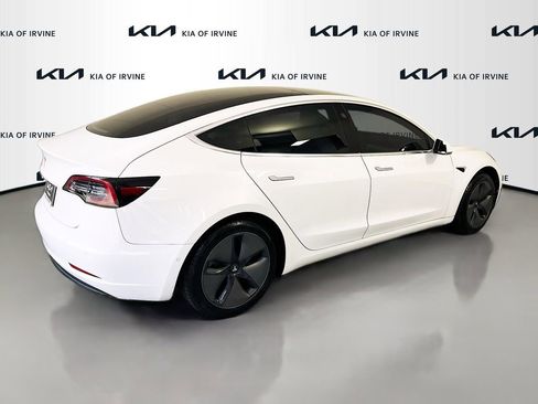 Used 2019 Tesla Model 3 Mid Range RWD image 7