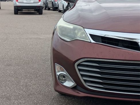 Used 2013 Toyota Avalon XLE Premium image 9