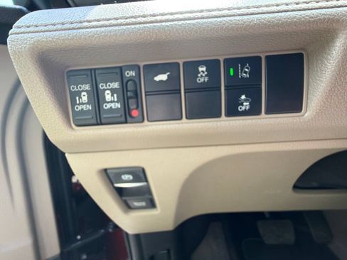 Used 2020 Honda Odyssey EX-L image 17