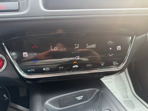 Used 2016 Honda HR-V EX-L image 33