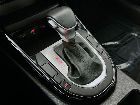 Certified 2024 Kia Forte GT-Line w/ GT-Line Premium Package image 17