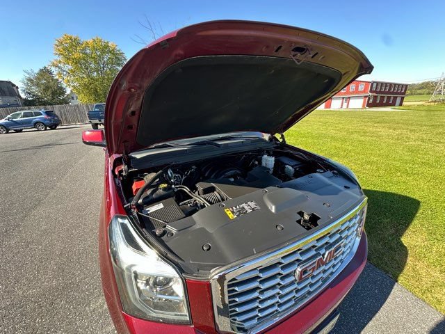Used 2019 GMC Yukon XL Denali w/ Denali Ultimate Package AWD/4WD image 34