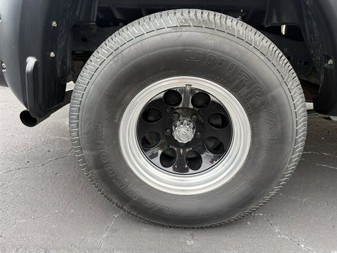 Used 2013 Toyota Tacoma 2WD Regular Cab image 10