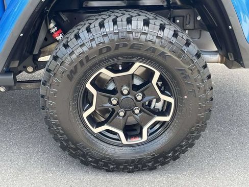 Used 2021 Jeep Gladiator Rubicon AWD/4WD image 26