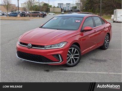 Certified 2025 Volkswagen Jetta SE w/ Sunroof Package