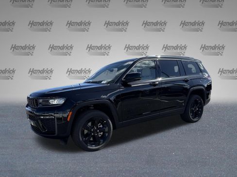 New 2026 Jeep Grand Cherokee L Limited w/ Limited Altitude Package RWD image 4