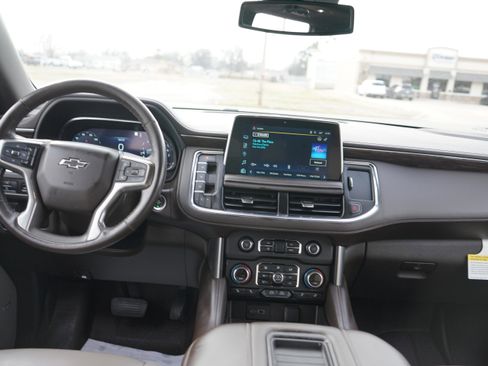 Used 2023 Chevrolet Tahoe Z71 w/ Luxury Package image 22