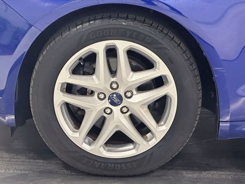 Used 2016 Ford Fusion SE FWD image 34