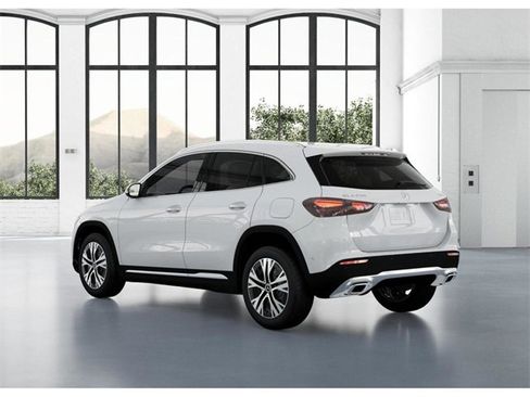 New 2025 Mercedes-Benz GLA 250 4MATIC image 29