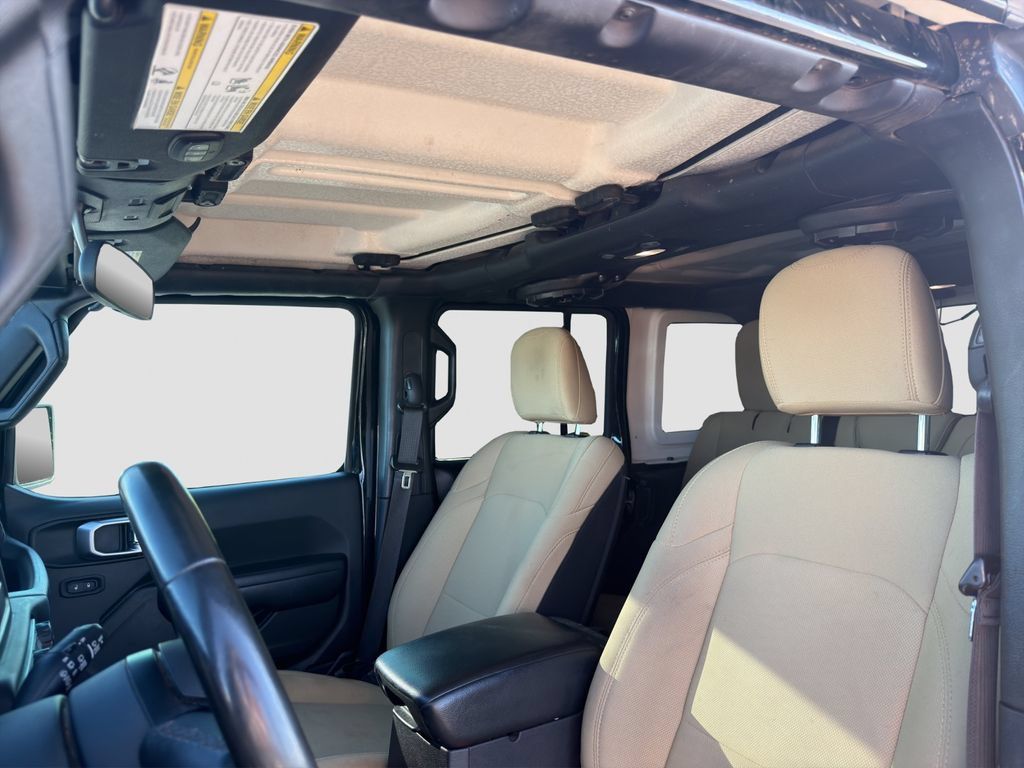 Used 2018 Jeep Wrangler Unlimited Sport S AWD/4WD image 33