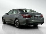Used 2018 Nissan Altima 2.5 SL w/ 2.5 SL Technology Package image 3
