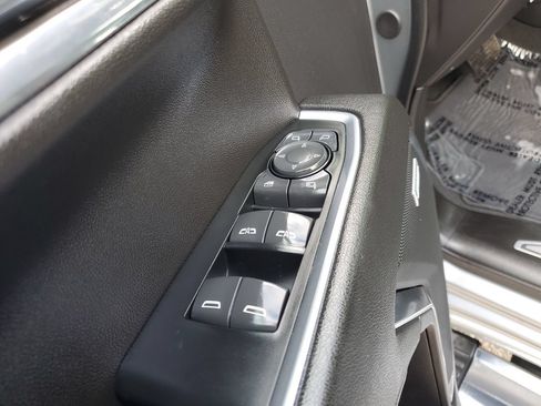 Used 2024 GMC Sierra 1500 SLT w/ SLT Premium Plus Package AWD/4WD image 19