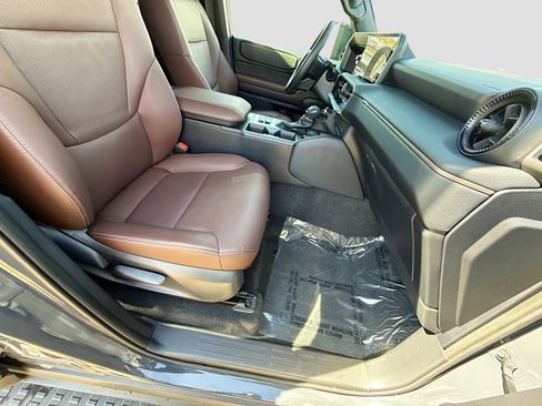 Used 2024 Toyota Land Cruiser image 15