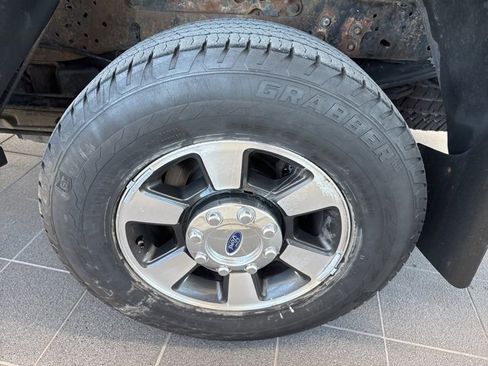 Used 2015 Ford F250 Lariat w/ Lariat Ultimate Package image 7