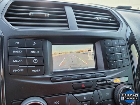 Used 2018 Ford Explorer XLT image 24