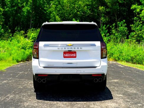 Used 2024 Chevrolet Suburban High Country RWD image 8