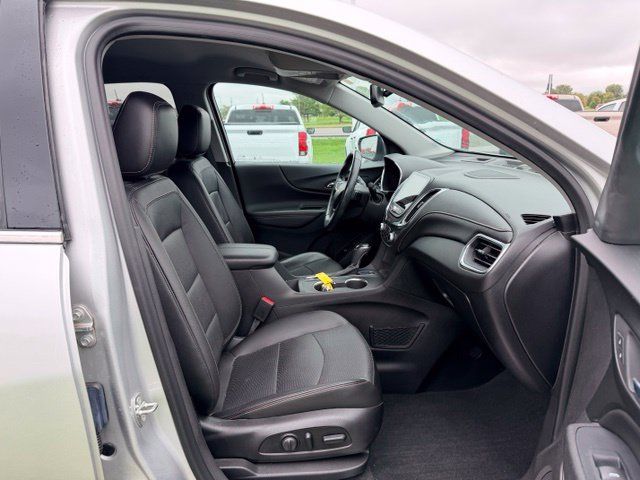 Certified 2018 Chevrolet Equinox Premier w/ Infotainment II Package AWD/4WD image 11