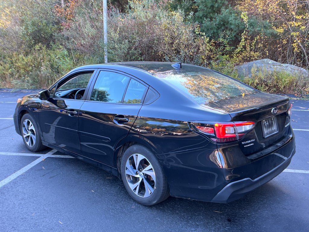 Used 2024 Subaru Legacy Premium AWD/4WD image 3