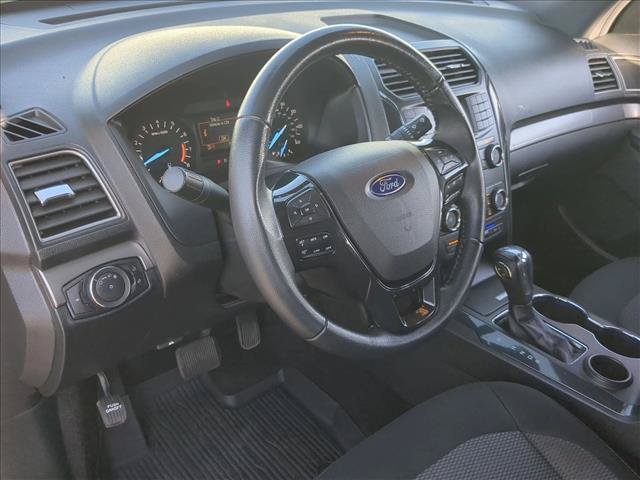 Used 2018 Ford Explorer XLT FWD image 10