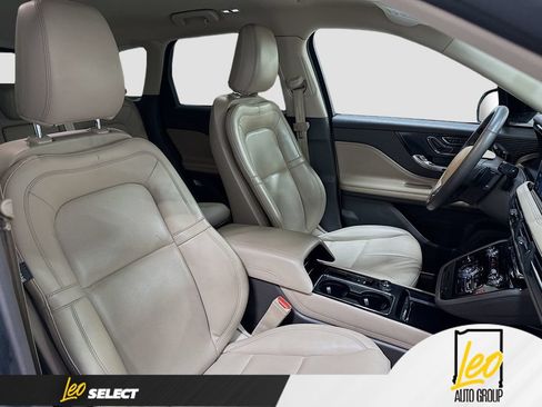 Used 2022 Lincoln Corsair AWD w/ Equipment Group 101A image 31