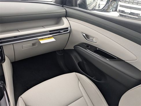 New 2026 Hyundai Tucson Limited image 15