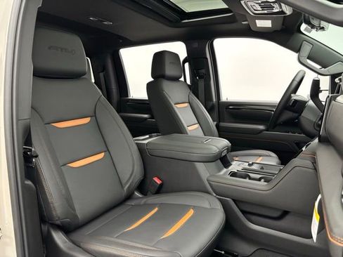 New 2026 GMC Sierra 2500 AT4 w/ AT4 Premium Plus Package AWD/4WD image 38