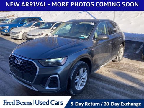 Used 2022 Audi Q5 2.0T Premium image 3