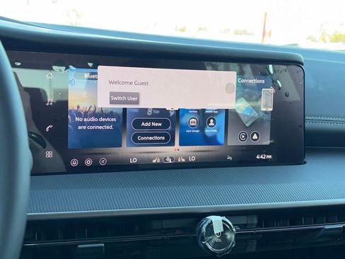 New 2026 Nissan Murano SV AWD/4WD image 13