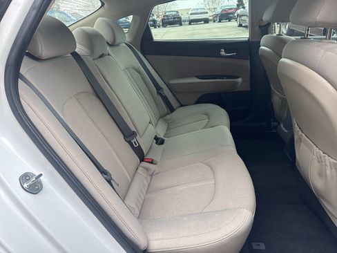 Used 2016 Kia Optima LX image 8