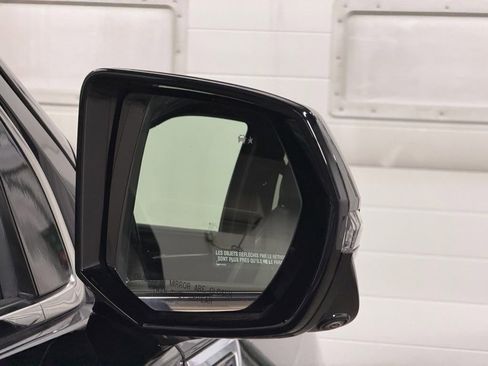 Certified 2024 GMC Yukon XL Denali w/ Denali Reserve Package image 14