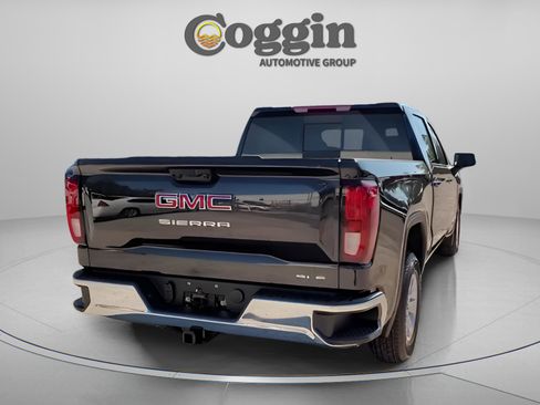 New 2026 GMC Sierra 1500 SLE w/ Preferred Package image 9