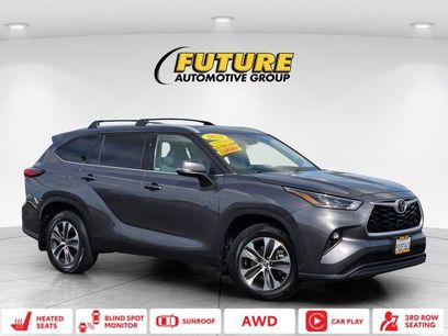 Used 2022 Toyota Highlander XLE